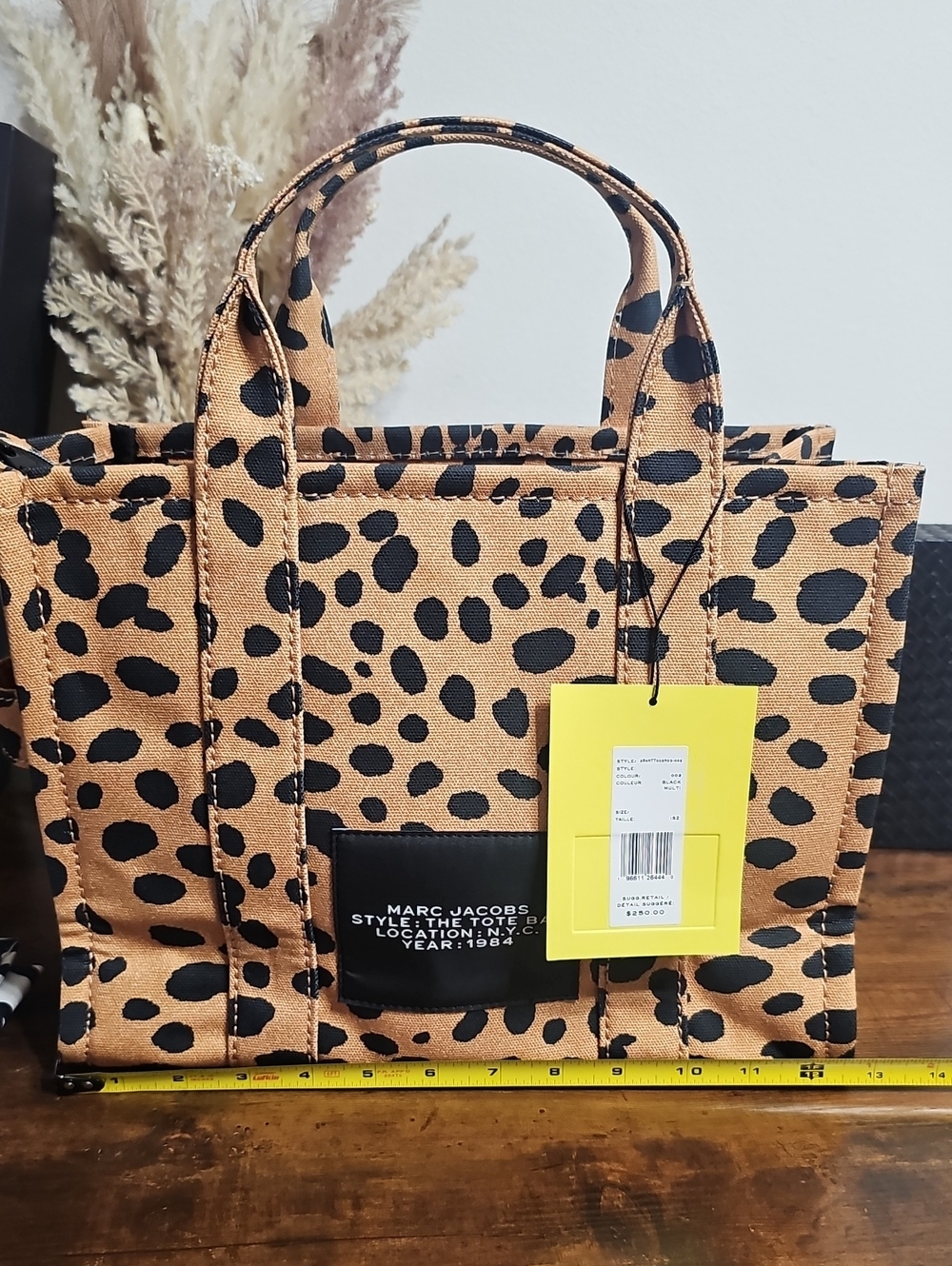 Marc Jacobs Leopard Print Medium Tote in Tan and Black/Cheetah Print - Picture 4 of 9